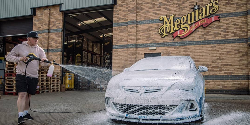 Meguiars-ultimate-snwofoam Snow-foam-cannon